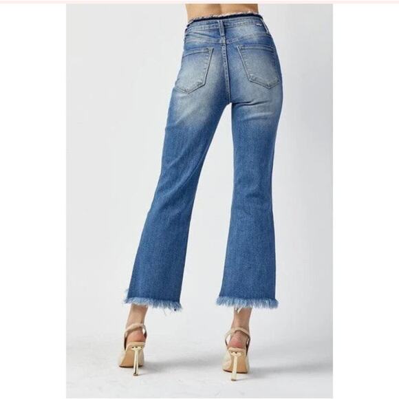 Risen Women’s High Rise Straight Leg Jeans Size 11/30 Frayed Hem Medium Wash - Picture 2 of 11